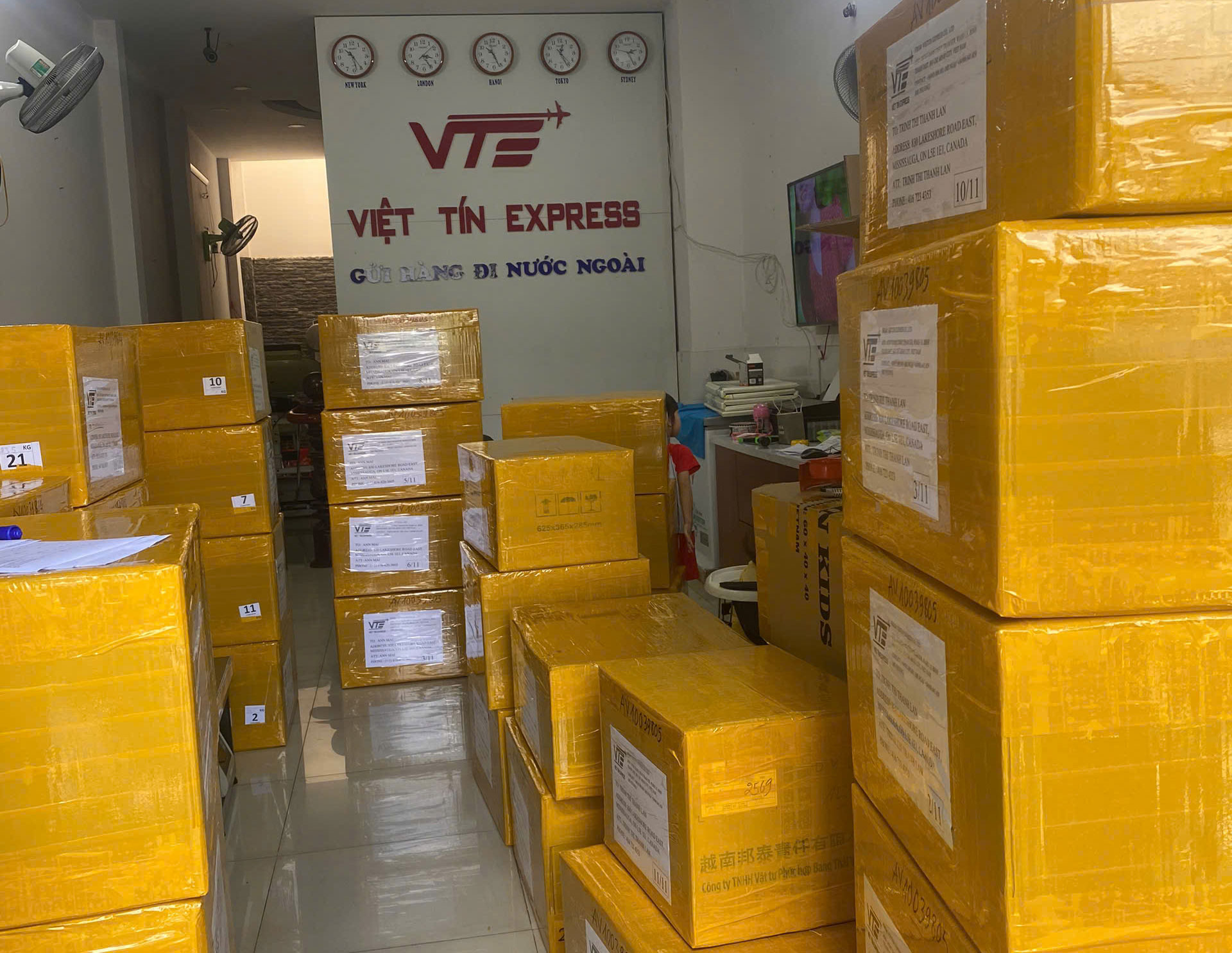 Gửi hàng đi mỹ giá rẻ tphcm